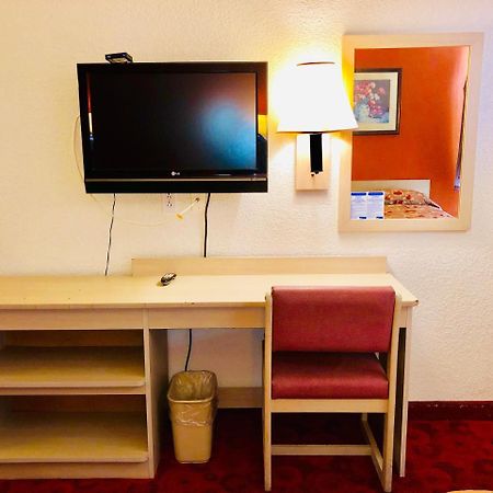 مولين Qc Stay Inn المظهر الخارجي الصورة