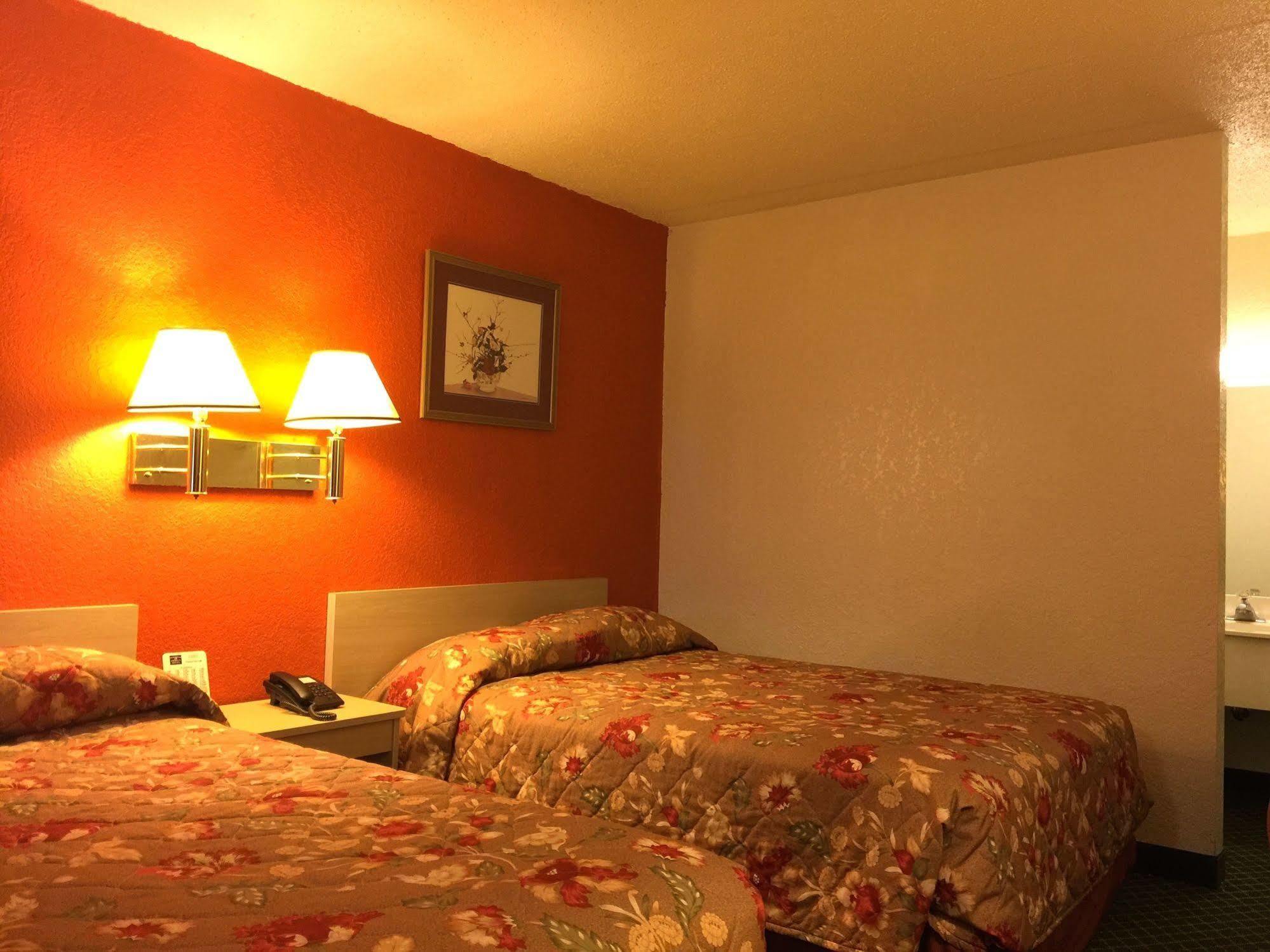 مولين Qc Stay Inn المظهر الخارجي الصورة
