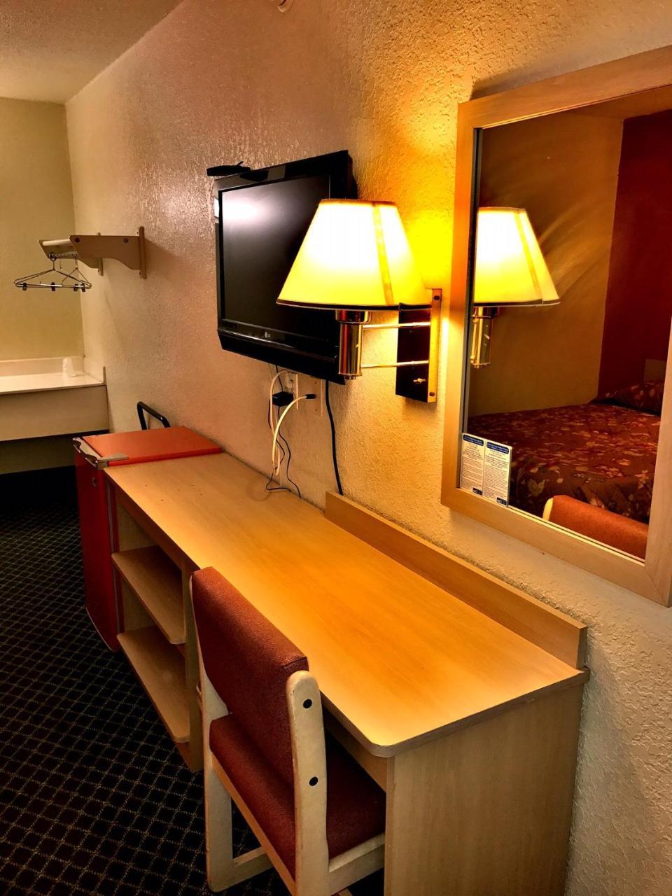 مولين Qc Stay Inn المظهر الخارجي الصورة